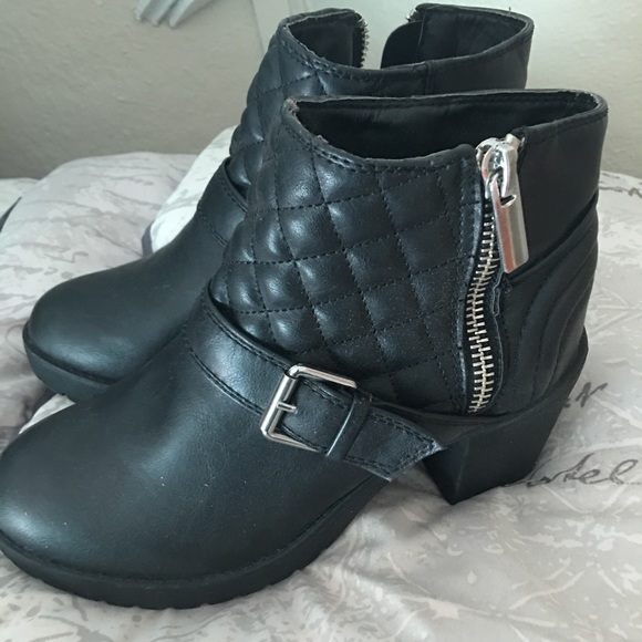 Botines - Picture 2 of 4